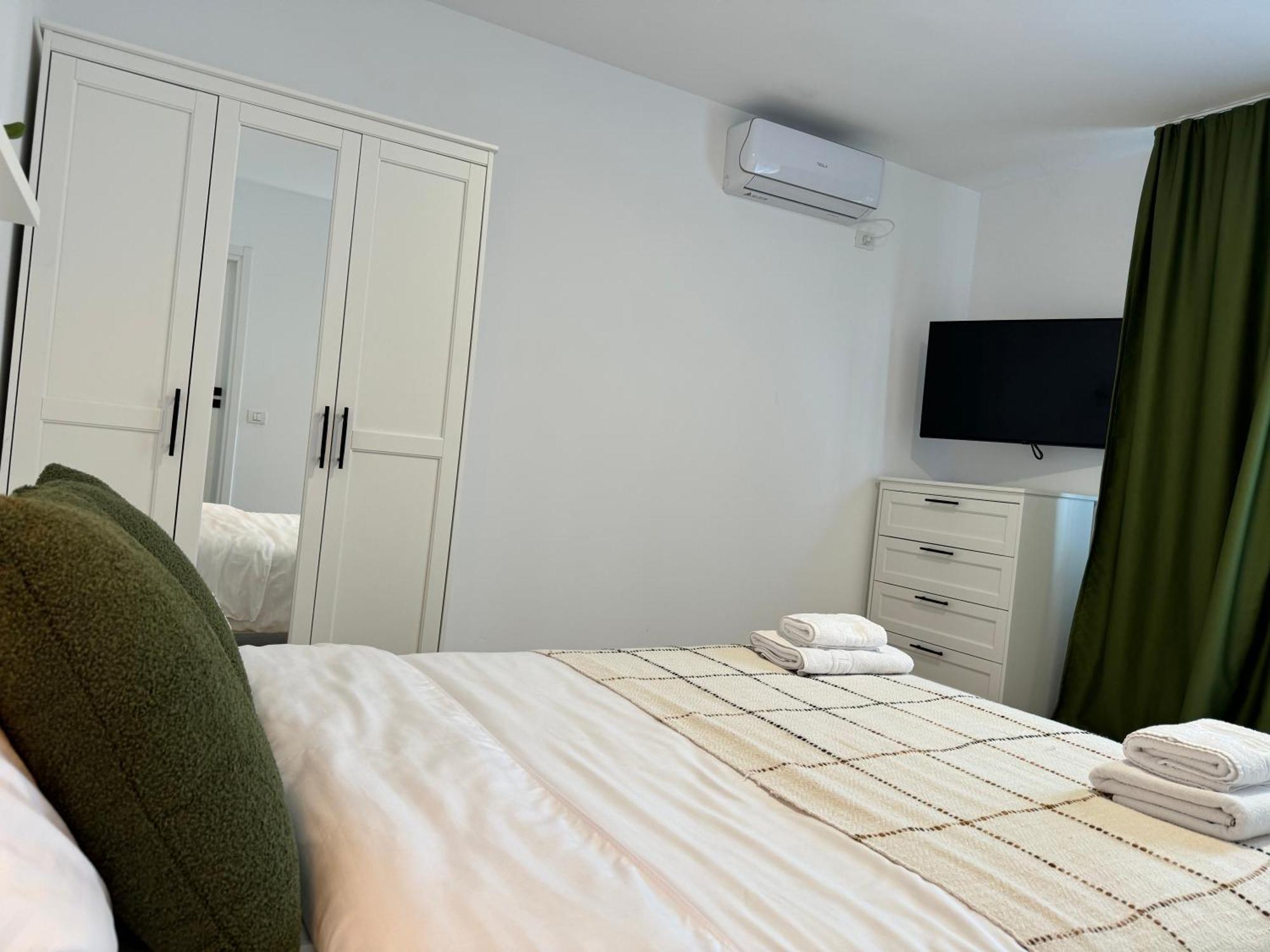 Sky Residence Airport Therme Otopeni 1 Экстерьер фото